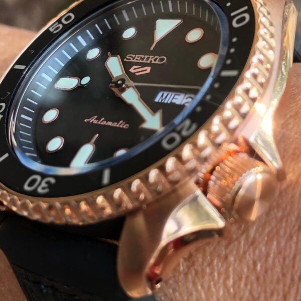 Relógio Seiko 5 Sports  Rose Gold SRPD76 - Image 5
