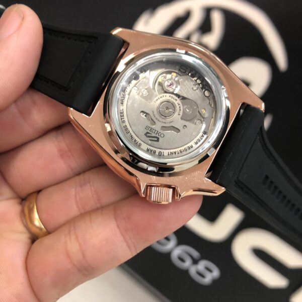 Relógio Seiko 5 Sports  Rose Gold SRPD76 - Image 10